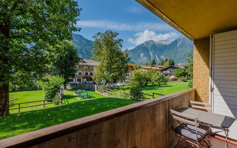 Pinzolo 205: Chaîne De Montagnes, Station De Montagne, Vallée, Alpes, Village De Montagne, Crête, Pelouse, Eco Hôtel, Balcon, Massif