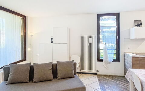 Pinzolo 205: Meubles, Sol, Design Intérieur, Sol, Bois, Appartement, Canapé, Pièce, Salon, Domicile