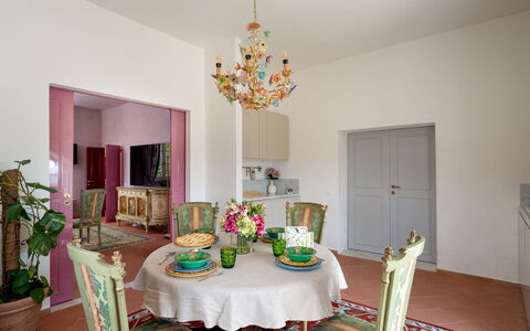 Villa Elisa: Meubles, Design Intérieur, Mur, Sol, Table, Pièce, Sol, Salle À Manger, Éclairage, Chaise