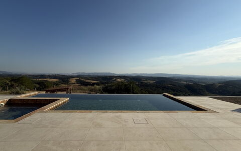 Villa Elisa: Piscine, Composite, Tuile, Dalle, Béton, Caractéristique De L'Eau