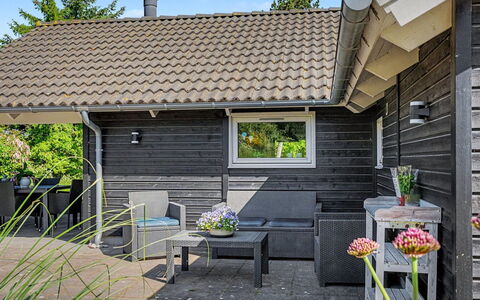 Gudrid - 550M from the Sea: Bois, Siding, Maison, Domicile, Chalet, Toit, Porte, Porche, Cour, Jardin