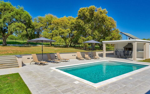 Montevernal: Design Urbain, Recours, Hacienda, Manoir, Hôtel, Villa, Piscine, Ville Resort