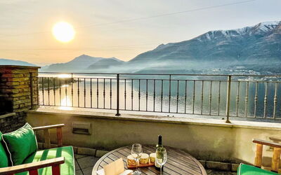 Lake View Penthouse