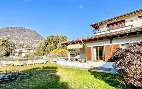 Carlui: Maison, Zone Résidentielle, Domicile, Chaîne De Montagnes, Pelouse, Biens, Jardin, Banlieue, Ferme, Hacienda