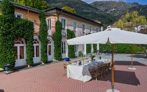 Besanina: Biens, Hacienda, Jardin, Manoir, Aménagement Paysager, Cour, Cour, Villa, Hôtel, Plantation
