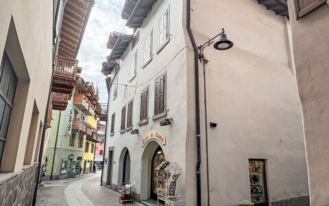 Pinzolo 5: Parking