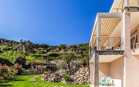L'Eco di Rio: Balcon, Jardin, Biens, Eco Hôtel, Porche, Aménagement Paysager, Recours, Villa, Cour, Escaliers
