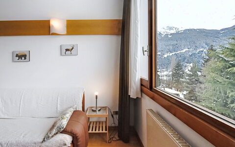 Nevada View: Design Intérieur, Meubles, Pièce, Sol, Sol, Plafond, Cadre, Salon, Chaise, Daylighting
