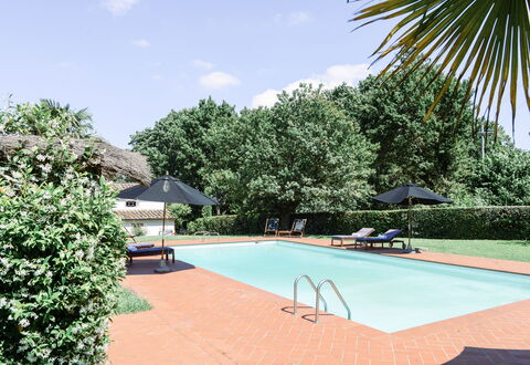 Fattoria: Piscine, Recours, Ombre, Eco Hôtel, Hacienda, Biens, Mobilier De Jardin, Jardin, Aménagement Paysager, Villa