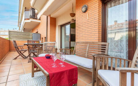 Enola: Bois, Architecture, Appartement, Domicile, Balcon, Tache De Bois, Chaise, Dur, Condominium, Ombre