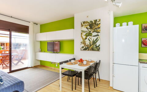 Enola: Design Intérieur, Meubles, Sol, Sol, Plafond, Cuisine, Pièce, Domicile, Éclairage, Appartement