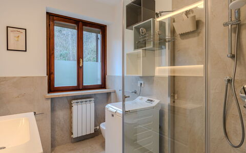 Le Busatte: Sol, Design Intérieur, Mur, Sol, Luminaire Plomberie, Salle De Bains, Robinet, Plafond, Plomberie, Pièce