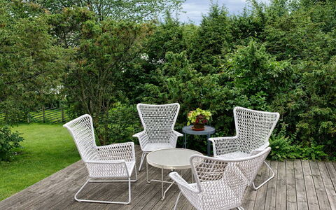 Ringenäs: Meubles, Ombre, Porche, Chaise, Mobilier De Jardin, Structure En Plein Air, Eco Hôtel, Balcon, Pergola, Plate-Forme
