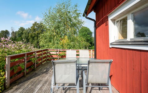 Långerud: Bâtiment, Maison, Fenêtre, Domicile, Toit, Zone Résidentielle, Arbuste, Chalet, Lot Terre