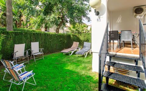 Valparaiso: Pelouse, Jardin, Ombre, Cour, Arrière-Cour, Aménagement Paysager, Mobilier De Jardin, Clôture
