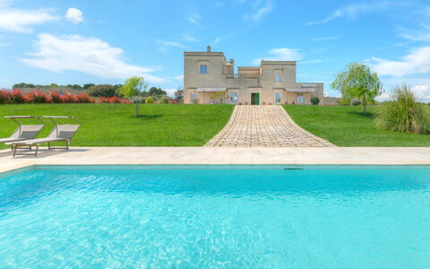 Masseria Ficalindia: Bleu, Piscine, Biens, Pelouse, Jardin, Aménagement Paysager, Villa, Cour, Manoir, Ferme