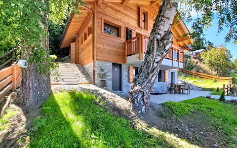 Byzance: Toit, Maison, Domicile, Chalet, Porte, Siding, Biens, Pelouse, Cour, Porche