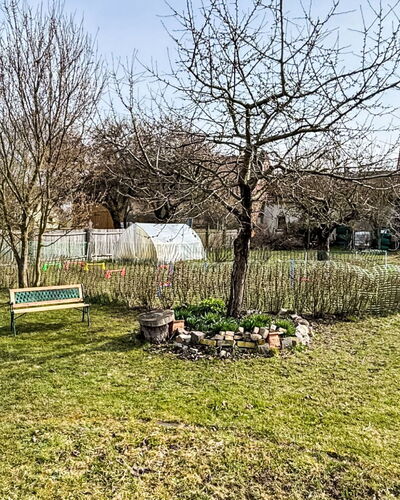 Mit Großem Garten