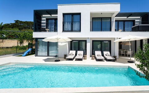 Loparia: Piscine, Recours, Loisir, Mobilier De Jardin, Eco Hôtel, Villa, Hôtel, Balancelle, Vacances, Tropiques