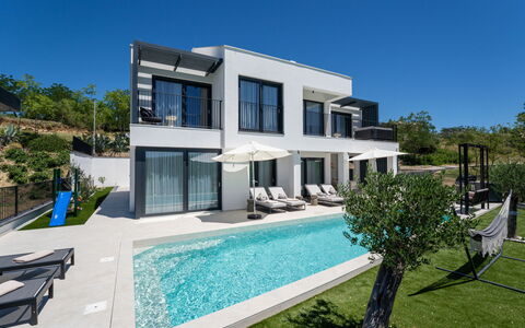 Loparia: Piscine, Recours, Biens, Villa, Eco Hôtel, Hôtel, Vacances, Balcon, Ville Resort, Manoir