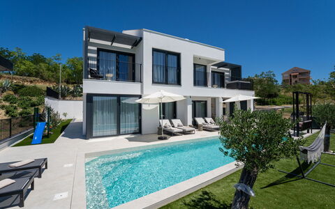 Loparia: Zone Résidentielle, Piscine, Appartement, Recours, Biens, Villa, Eco Hôtel, Aménagement Paysager, Balcon, Hôtel