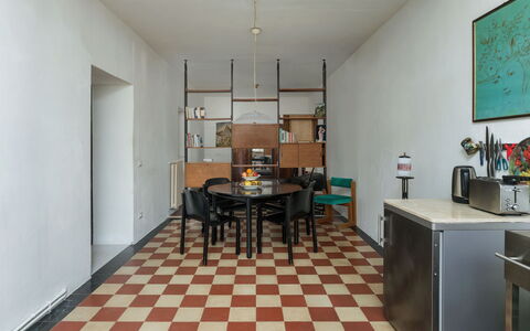 Sabine'S Apartment: Arbuste, Jardin, Chalet, Ombre, Aménagement Paysager, Cour, Arrière-Cour, Villa, Ferme, Plante D'Appartement