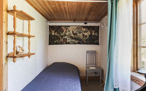 Piggsmåla: Chambre, Bois, Sol, Lit, Sol, Design Intérieur, Meubles, Drap De Lit, Literie, Pièce
