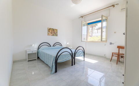 Villetta Bluette, Marina di Mancaversa: Sol, Sol, Design Intérieur, Plafond, Appartement, Pièce, Parquet, Chambre, Lit, Dur