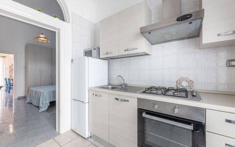 Casa Marinella, Marina di Mancaversa: Sol, Principaux Appliance, Cuisine, Sol, Appareil De Cuisine, Design Intérieur, Comptoir, Cabinetry, Meubles, Appartement