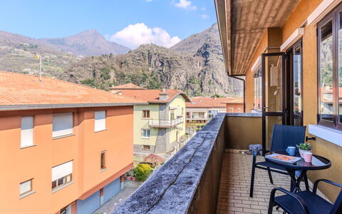 Como Lake Blu & Green: Zone Résidentielle, Domicile, Appartement, Balcon, Village De Montagne