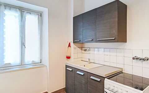 Catherine: Sol, Comptoir, Bois, Cuisine, Principaux Appliance, Cabinetry, Design Intérieur, Sol, Appareil De Cuisine, Evier