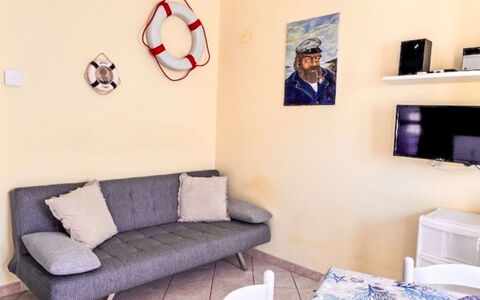 Residenza del Sole: Meubles, Sol, Sol, Appartement, Chaise, Ombre, Salon, Table Basse