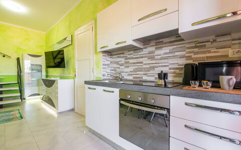 Parigi: Sol, Design Intérieur, Sol, Comptoir, Bois, Cuisine, Meubles, Plafond, Éclairage, Principaux Appliance