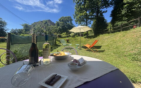 La Montagna al Mare, Relax sul Beigua: Jardin, Pelouse, Tableau De Plein Air, Mobilier De Jardin, Aménagement Paysager, Cour, Arrière-Cour, Parc, Eco Hôtel, Ombre