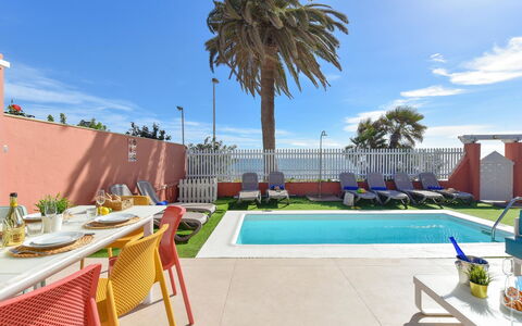 El Veril: Piscine, Recours, Eco Hôtel, Hôtel, Mobilier De Jardin, Ombre, Hacienda, Chaise, Villa