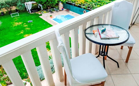 Solo: Arbuste, Zone Résidentielle, Domicile, Biens, Jardin, Pelouse, Aménagement Paysager, Cour, Manoir, Villa