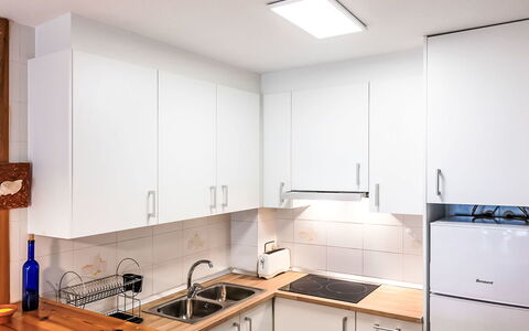 Salina: Ombre, Appartement, Balcon, Aménagement Paysager, Cour, Mobilier De Jardin, Villa
