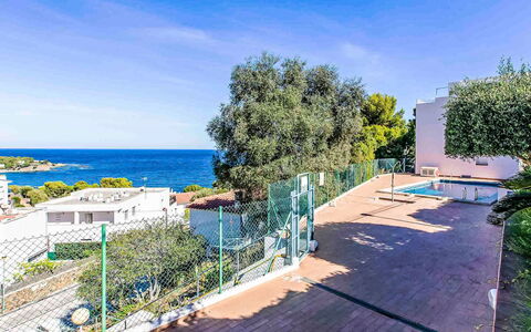 Salina: Ombre, Appartement, Balcon, Aménagement Paysager, Cour, Mobilier De Jardin, Villa