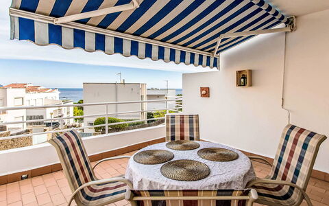 Salina: Ombre, Appartement, Balcon, Aménagement Paysager, Cour, Mobilier De Jardin, Villa