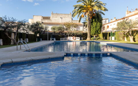 Cambrils 62: Ombre, Appartement, Balcon, Aménagement Paysager, Cour, Mobilier De Jardin, Villa