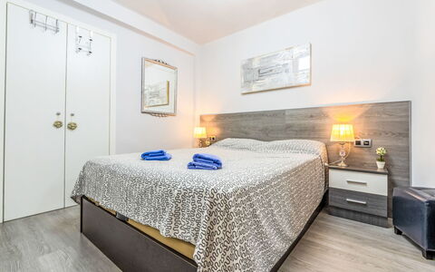 Ponderosa: Ombre, Appartement, Balcon, Aménagement Paysager, Cour, Mobilier De Jardin, Villa