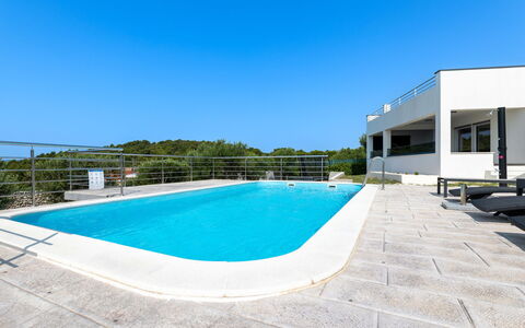 Ria with Heated Pool: Bleu, Piscine, Composite, Recours, Ombre, Mobilier De Jardin, Hôtel, Centre De Loisirs, Eco Hôtel