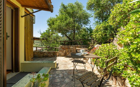 Casetta nel Blu: Ombre, Chalet, Jardin, Arrière-Cour, Tache De Bois, Chaise, Eco Hôtel, Mobilier De Jardin, Dur, Pot De Fleur