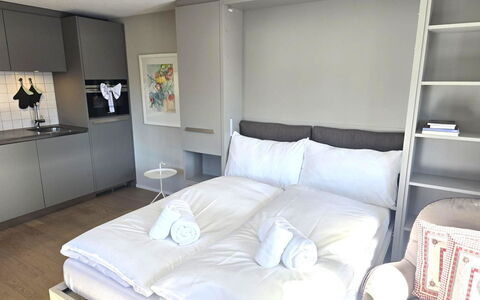 Tgiesa Alva: Meubles, Design Intérieur, Chambre, Lit, Sol, Sol, Literie, Drap De Lit, Linge, Throw Pillow