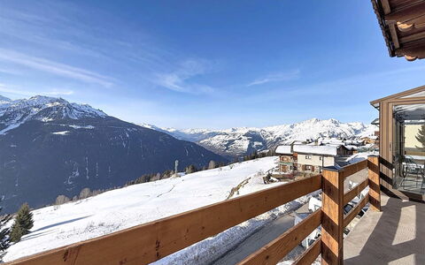 Chalet Shangri-La: Neige, Chaîne De Montagnes, L'Hiver, Glacial Relief, Station De Montagne, Gelé, Pente, Balcon, Alpes, Crête