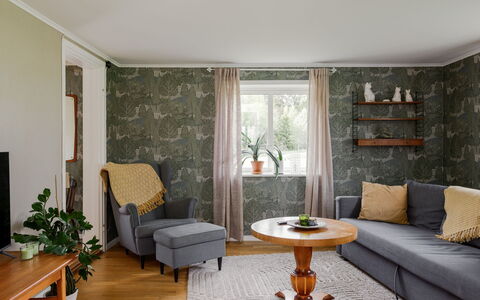 Hönetorpet: Meubles, Design Intérieur, Sol, Mur, Bois, Sol, Plafond, Salon, Table, Pièce