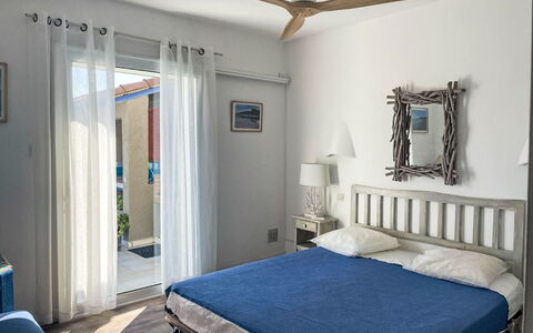 Sainte Lucie Porto Vecchio 700: Meubles, Design Intérieur, Lit, Chambre, Bois, Sol, Sol, Drap De Lit, Literie, Appartement