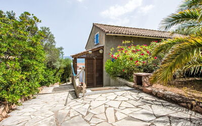 Sainte Lucie Porto Vecchio 700: Dalle, Aménagement Paysager, Ombre, Jardin, Pavé, Biens, Allée, Eco Hôtel, Passerelle