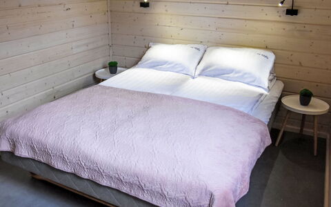 Rewal 200: Bois, Sol, Chambre, Sol, Lit, Meubles, Design Intérieur, Drap De Lit, Literie, Linge