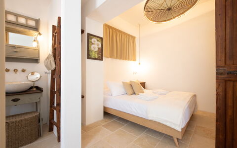 Trulli Valle D'Itria - Martina Franca: Mur, Design Intérieur, Sol, Sol, Chambre, Bois, Lit, Plafond, Meubles, Pièce